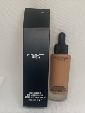 New NW35 Mac Studio Waterweight SPF30 Foundation Sheer Coverage Brand New in Box